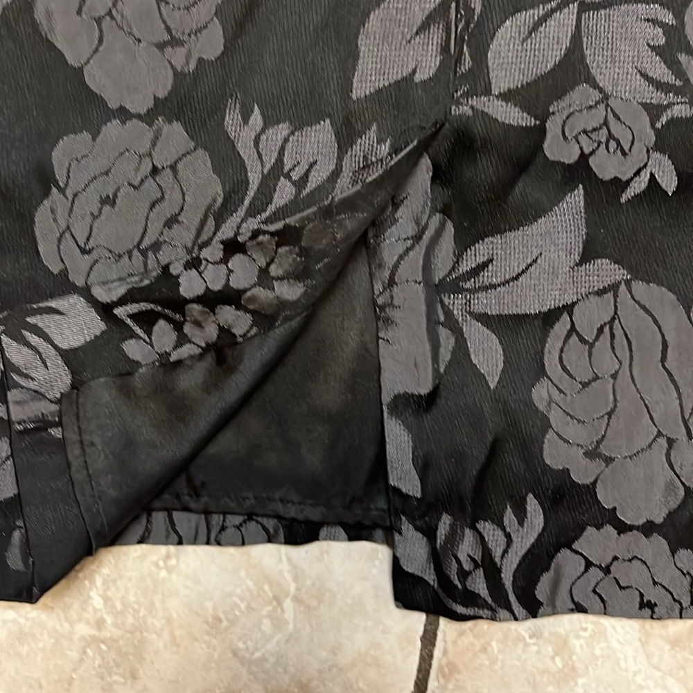 White House Black Market Floral Pencil Skirt - Picture 4 of 10